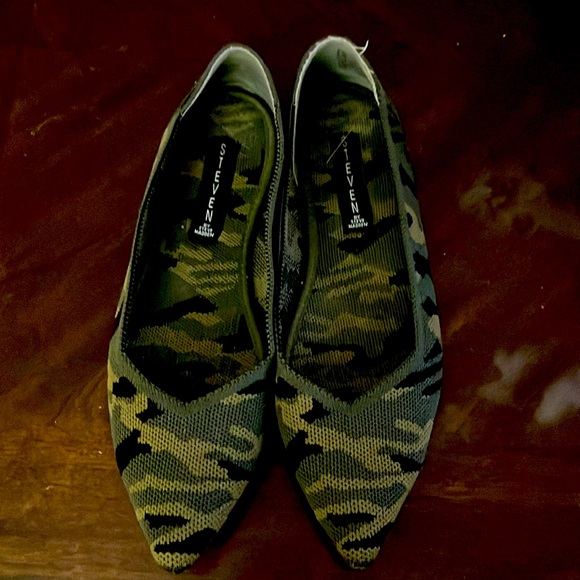 Steven By Steve Madden Shoes - Steve Madden Rosy Camo flats